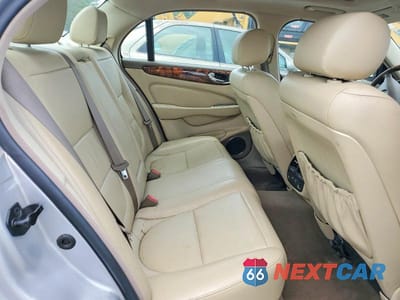 Zdjęcie 10 z 12 samochodu: 2006 JAGUAR XJ8 VIN:SAJWA71B36SH02055 - miniatura