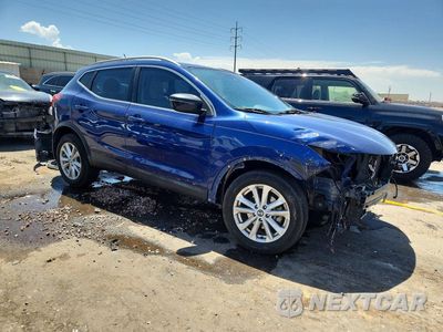 Czwarte zdjęcie samochodu z boku: 2019 NISSAN ROGUE SPORT SV VIN:JN1BJ1CP0KW237059 - miniatura