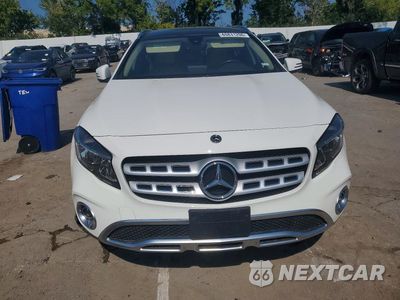 Piąte zdjęcie samochodu w środku: 2019 MERCEDES-BENZ GLA 250 4MATIC VIN:WDCTG4GB6KU005524 - miniatura