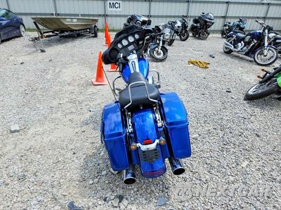 Czwarte zdjęcie samochodu z boku: 2017 HARLEY-DAVIDSON FLHX STREET GLIDE VIN:1HD1KBC14HB626907 - miniatura