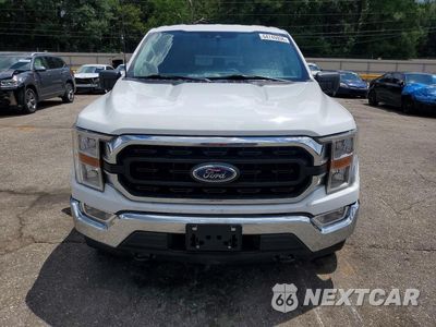 Piąte zdjęcie samochodu w środku: 2021 FORD F150 SUPERCREW VIN:1FTFW1E10MFC73748 - miniatura