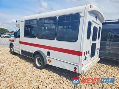Drugie zdjęcie samochodu z przodu: 2017 FORD E350 SHUTTLE BUS VIN:1FDEE3FSXHDC18982 - miniatura