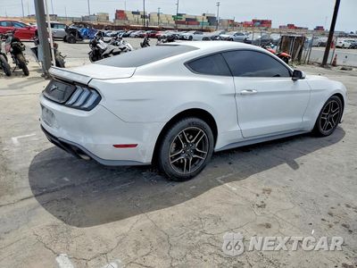 Trzecie zdjęcie samochodu z tyłu: 2020 FORD MUSTANG VIN:1FA6P8THXL5126210 - miniatura