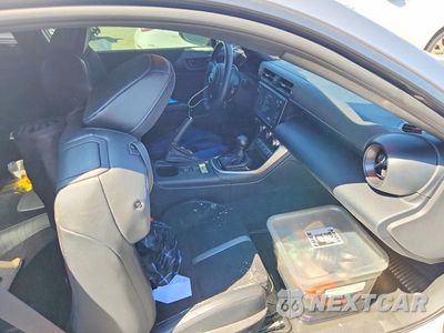 Zdjęcie 8 z 12 samochodu: 2025 TOYOTA GR86 PREMIUM VIN:JF1ZNBE13S8752999 - miniatura