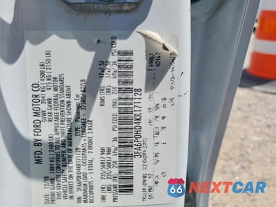 Zdjęcie 12 z 12 samochodu: 2019 FORD FUSION SE VIN:3FA6P0HD4KR171128 - miniatura