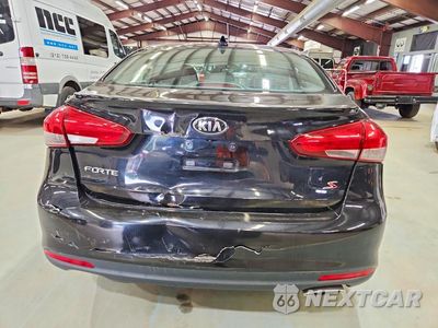 Zdjęcie 6 z 12 samochodu: 2018 KIA FORTE S VIN:3KPFL4A77JE198203 - miniatura