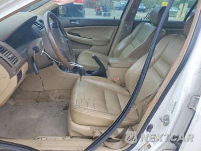 Zdjęcie 7 z 13 samochodu: 2006 HONDA ACCORD EX VIN:1HGCM65516A022635 - miniatura
