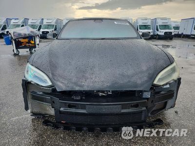 Piąte zdjęcie samochodu w środku: 2017 TESLA MODEL S VIN:5YJSA1E17HF215420 - miniatura