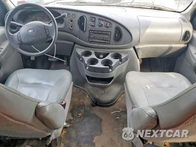 Zdjęcie 8 z 13 samochodu: 2008 FORD ECONOLINE E350 SUPER DUTY WAGON VIN:1FBSS31L58DB22648 - miniatura