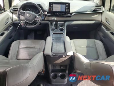 Zdjęcie 8 z 14 samochodu: 2022 TOYOTA SIENNA LIMITED 7-PASSENGER VIN:5TDZRKECXNS123773 - miniatura