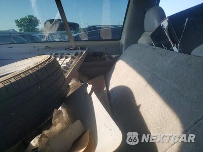 Zdjęcie 11 z 13 samochodu: 1995 CHEVROLET TAHOE K1500 VIN:3GNEK18K4SG109868 - miniatura