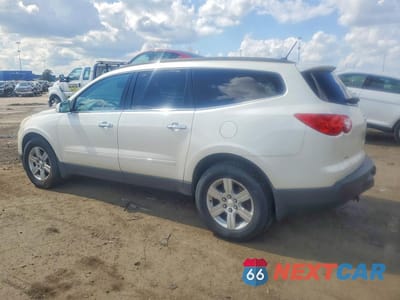 Drugie zdjęcie samochodu z przodu: 2011 CHEVROLET TRAVERSE LT VIN:1GNKVGED1BJ353589 - miniatura