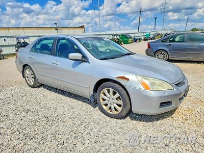 Czwarte zdjęcie samochodu z boku: 2006 HONDA ACCORD EX VIN:1HGCM66866A000039 - miniatura