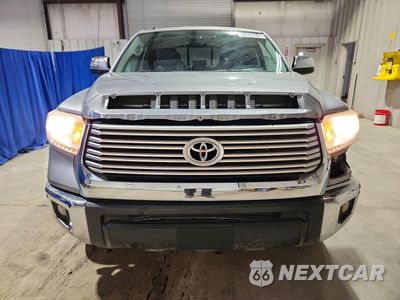Piąte zdjęcie samochodu w środku: 2017 TOYOTA TUNDRA DOUBLE CAB LIMITED VIN:5TFBY5F19HX609475 - miniatura
