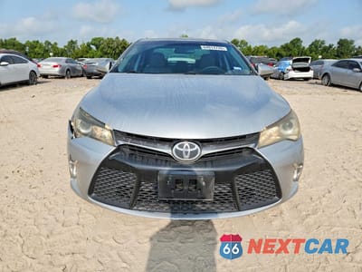 Piąte zdjęcie samochodu w środku: 2017 TOYOTA CAMRY SE VIN:4T1BF1FK4HU294721 - miniatura