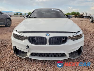 Piąte zdjęcie samochodu w środku: 2015 BMW M4 VIN:WBS3R9C55FK331662 - miniatura