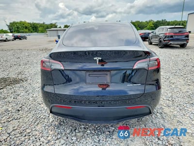 Zdjęcie 6 z 12 samochodu: 2023 TESLA MODEL Y VIN:7SAYGAEE9PF767014 - miniatura