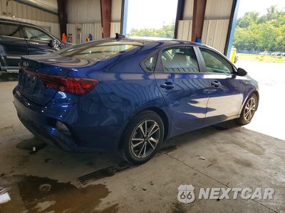 Trzecie zdjęcie samochodu z tyłu: 2024 KIA FORTE LXS VIN:3KPF24AD8RE821655 - miniatura