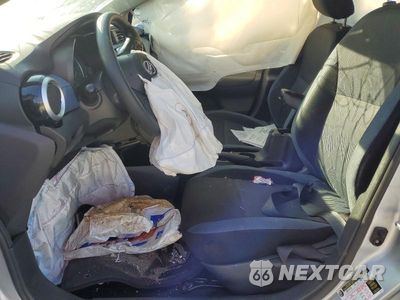 Zdjęcie 7 z 12 samochodu: 2025 NISSAN VERSA SV VIN:3N1CN8EV5SL852404 - miniatura