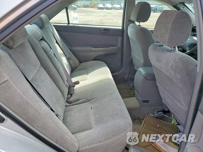 Zdjęcie 10 z 12 samochodu: 2002 TOYOTA CAMRY LE VIN:4T1BE32K92U602350 - miniatura