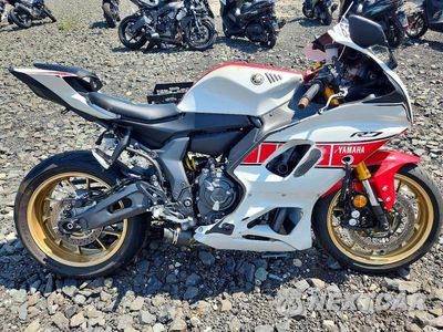 2022 YAMAHA YZFR7 JYARM38E3NA003078 - główne zdjęcie licytacji z USA - miniatura
