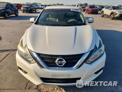 Piąte zdjęcie samochodu w środku: 2018 NISSAN ALTIMA 2.5 SV VIN:1N4AL3AP7JC222484 - miniatura