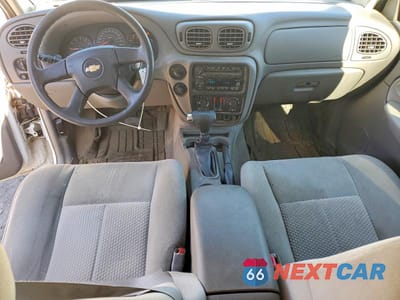 Zdjęcie 8 z 13 samochodu: 2008 CHEVROLET TRAILBLAZER LS VIN:1GNDT13S382199032 - miniatura