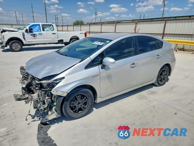 2013 TOYOTA PRIUS THREE JTDKN3DU0D5600115 - główne zdjęcie licytacji z USA - miniatura