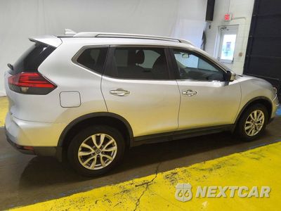 Trzecie zdjęcie samochodu z tyłu: 2017 NISSAN ROGUE SV VIN:KNMAT2MT1HP565274 - miniatura
