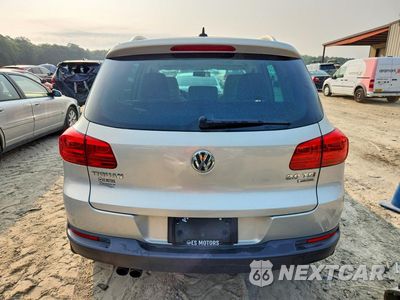 Zdjęcie 6 z 14 samochodu: 2015 VOLKSWAGEN TIGUAN S VIN:WVGBV7AX2FW561350 - miniatura
