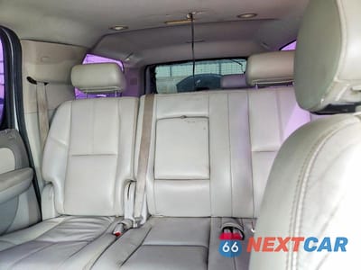 Zdjęcie 10 z 14 samochodu: 2010 CHEVROLET SUBURBAN K1500 LT VIN:1GNUKJE30AR273450 - miniatura