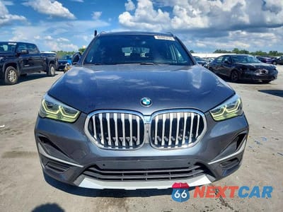 Piąte zdjęcie samochodu w środku: 2022 BMW X1 SDRIVE28I VIN:WBXJG7C07N5U57163 - miniatura
