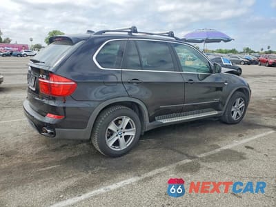 Trzecie zdjęcie samochodu z tyłu: 2013 BMW X5 XDRIVE35D VIN:5UXZW0C55D0B94576 - miniatura