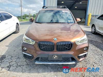 Piąte zdjęcie samochodu w środku: 2016 BMW X1 XDRIVE28I VIN:WBXHT3C37GP880247 - miniatura