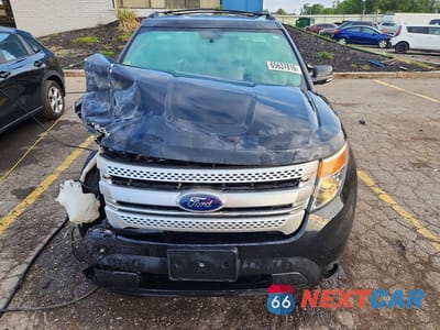 Piąte zdjęcie samochodu w środku: 2015 FORD EXPLORER XLT VIN:1FM5K8D85FGC48111 - miniatura