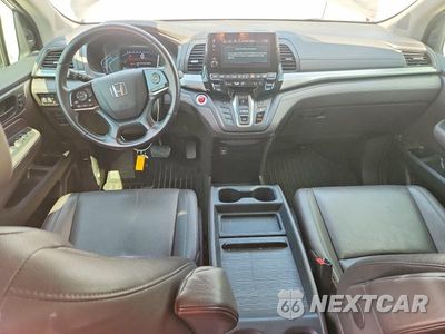 Zdjęcie 8 z 13 samochodu: 2018 HONDA ODYSSEY EXL VIN:5FNRL6H71JB107290 - miniatura