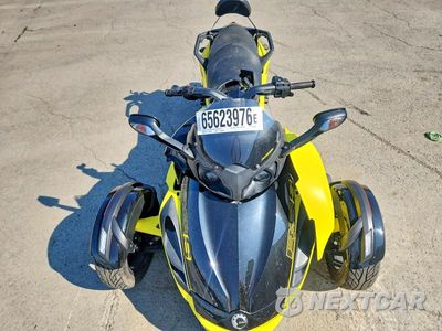 Piąte zdjęcie samochodu w środku: 2014 CAN-AM SPYDER ROADSTER RS VIN:2BXNABC11EV000029 - miniatura