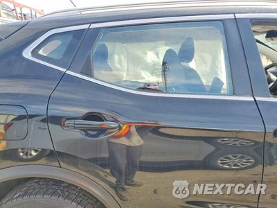 Zdjęcie 11 z 13 samochodu: 2017 NISSAN ROGUE SPORT SV VIN:JN1BJ1CP1HW026025 - miniatura