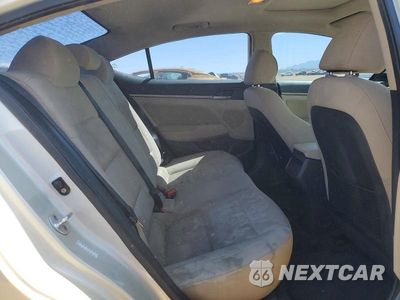 Zdjęcie 10 z 12 samochodu: 2017 HYUNDAI ELANTRA VALUE EDITION VIN:KMHD84LF7HU238431 - miniatura