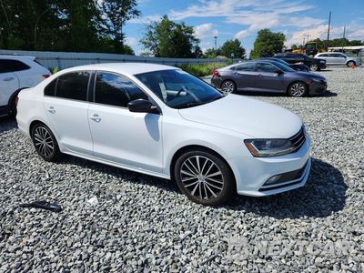 Czwarte zdjęcie samochodu z boku: 2017 VOLKSWAGEN JETTA SPORT VIN:3VWD17AJ5HM299277 - miniatura
