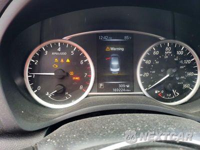 Zdjęcie 9 z 12 samochodu: 2017 NISSAN SENTRA SV VIN:3N1AB7AP7HY322657 - miniatura