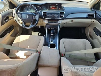 Zdjęcie 8 z 12 samochodu: 2013 HONDA ACCORD LX VIN:1HGCR2F31DA102974 - miniatura