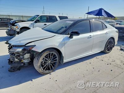 2022 TOYOTA CAMRY XSE 4T1K31AK3NU041045 - główne zdjęcie licytacji z USA - miniatura
