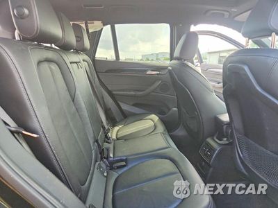 Zdjęcie 11 z 14 samochodu: 2018 BMW X1 XDRIVE28I VIN:WBXHT3C30J5K21669 - miniatura