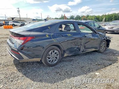 Trzecie zdjęcie samochodu z tyłu: 2024 HYUNDAI ELANTRA SEL VIN:KMHLM4DG6RU784119 - miniatura