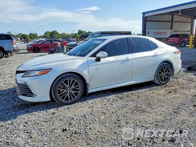 2021 TOYOTA CAMRY XLE 4T1F11AK6MU444202 - główne zdjęcie licytacji z USA - miniatura