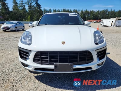 Piąte zdjęcie samochodu w środku: 2016 PORSCHE MACAN S VIN:WP1AB2A56GLB46480 - miniatura