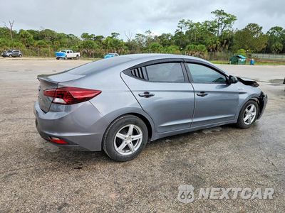 Trzecie zdjęcie samochodu z tyłu: 2019 HYUNDAI ELANTRA SE VIN:KMHD74LF6KU871724 - miniatura