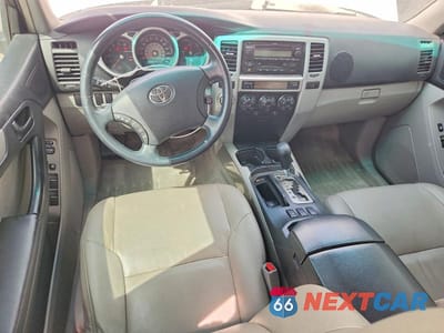 Zdjęcie 8 z 13 samochodu: 2005 TOYOTA 4RUNNER SR5 VIN:JTEBU14RX50074749 - miniatura