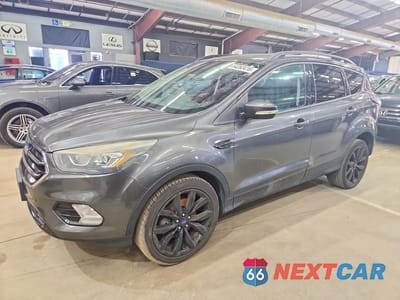 2017 FORD ESCAPE TITANIUM 1FMCU9JD7HUE81744 - główne zdjęcie licytacji z USA - miniatura